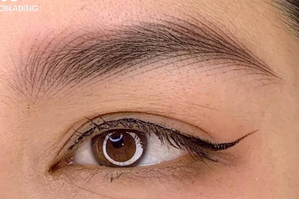 Delineador de Ojos - Pestañas 14