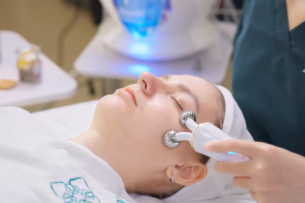 Chăm Sóc Da & Điều Trị 11