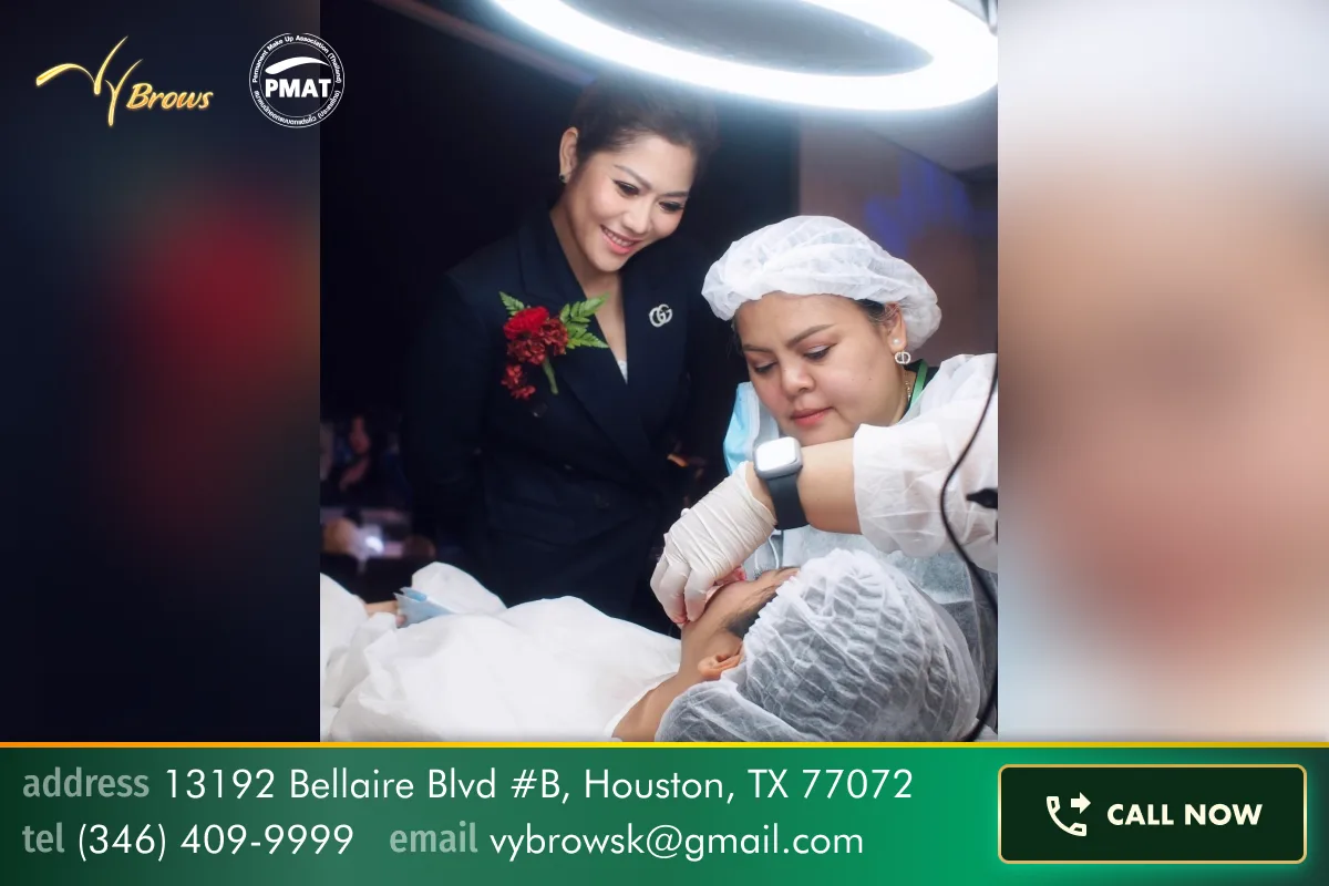 CEO Thanh Vy của VyBrows Beauty cùng Chủ tịch Jurawan Sudpong tại The 9 Thailand Championship 2026 do PMAT Thái Lan tổ chức